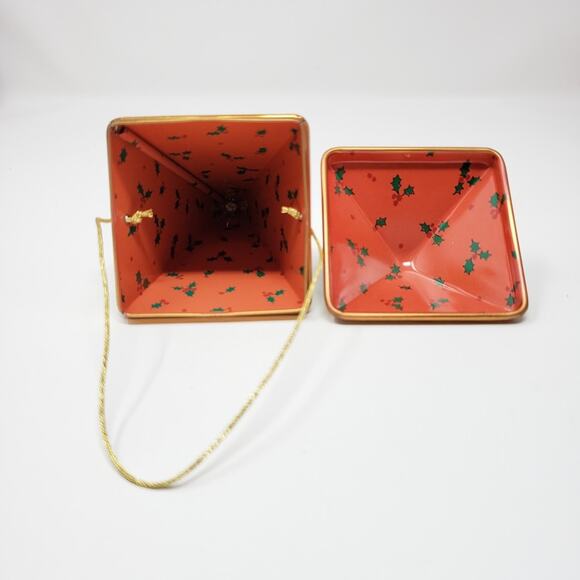 2000 Hallmark memories of Christmas Handcrafted Keepsake Holiday ornament - Picture 8 of 8